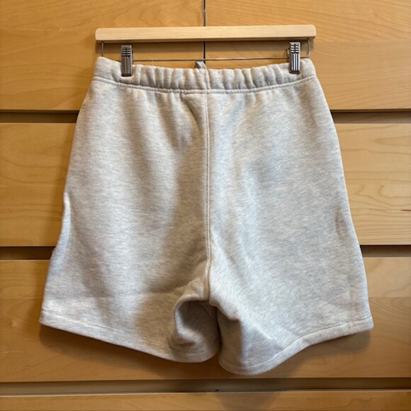 Fear of God ESSENTIALS Light Oatmeal Grey Shorts, Size: XS - Picture 3 of 8
